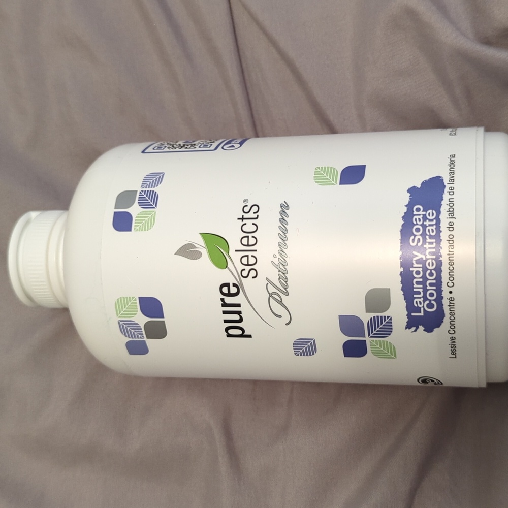 Pure Selects Laundry Detergent